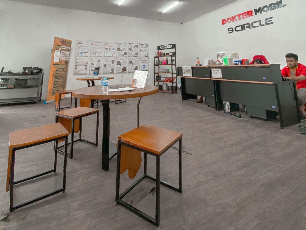 Service Mobil Dokter Mobil